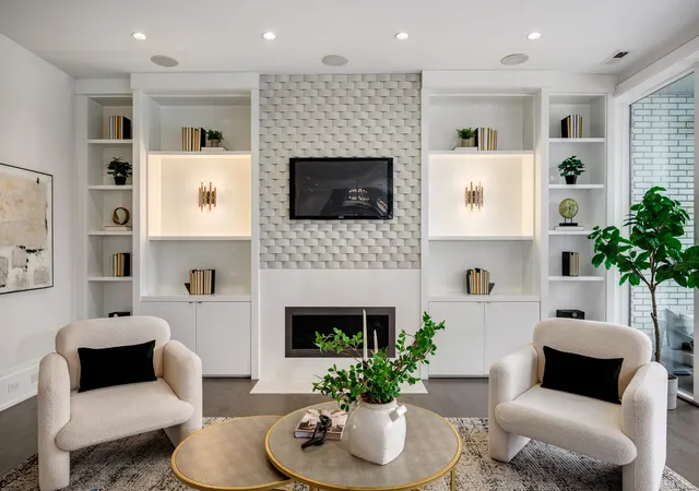 Photo 4 of Condo for sale at 2040 N Damen Ave #2, Chicago, IL 60647 | MLS# 12743406 | Listing updated on 2026-09-24