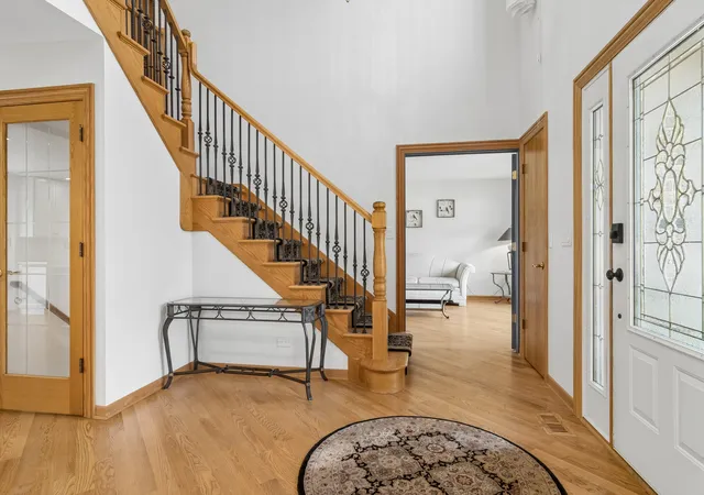 Photo 2 of Single family home for sale at 824 Kent Cir, Bartlett, IL 60103 | MLS# 12743455 | Listing updated on 2026-09-07