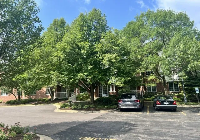 Photo 2 of Condo for sale at 541 N Hough St #305, Barrington, IL 60010 | MLS# 12743458 | Listing updated on 2026-09-14