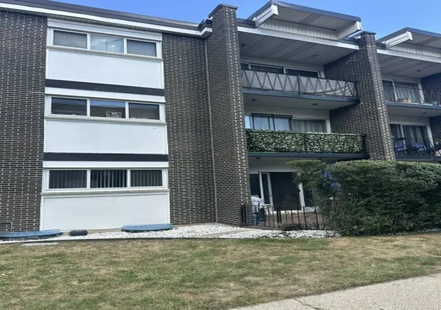 Photo 2 of Condo for sale at 10101 Cherry Pkwy #M8, Skokie, IL 60076 | MLS# 12743527 | Listing updated on 2026-10-02
