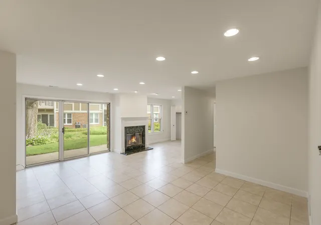 Photo 3 of Condo for sale at 1255 Regency Ct #1255, Vernon Hills, IL 60061 | MLS# 12743544 | Listing updated on 2026-09-29