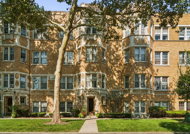 Listing Photo 1 - Condo for sale in building located at 403 S Harvey Ave, Oak Park, IL 60302 - Unit #G