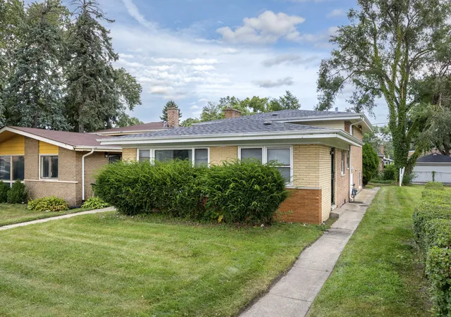 Photo 1 of Single family home for sale at 14505 Ingleside Ave, Dolton, IL 60419 | MLS# 12743604 | Listing updated on 2026-09-22