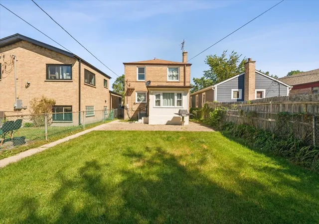 Photo 3 of Single family home for sale at 2312 Emerson St, Evanston, IL 60201 | MLS# 12743728 | Listing updated on 2026-10-02