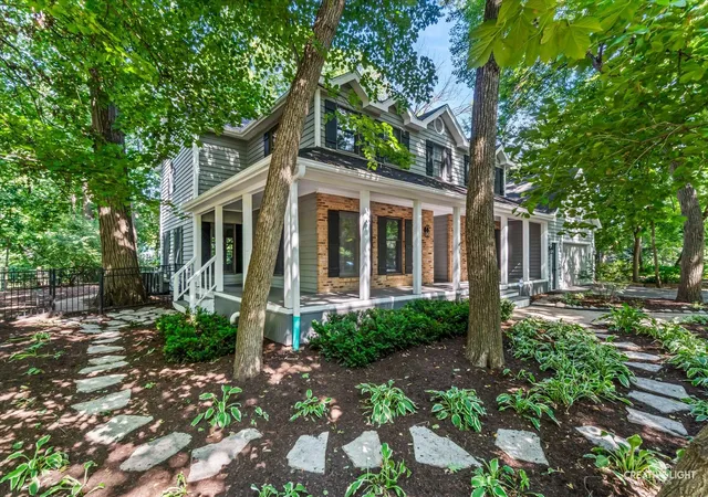 Photo 2 of Single family home for sale at 506 Pin Oak Ct, St. Charles, IL 60174 | MLS# 12743764 | Listing updated on 2026-09-06