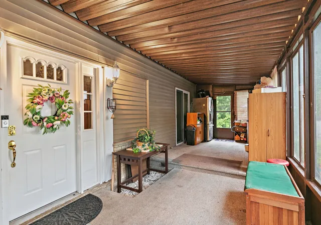 Photo 3 of Single family home for sale at 38 Elm Ave, Fox Lake, IL 60020 | MLS# 12743821 | Listing updated on 2026-09-14