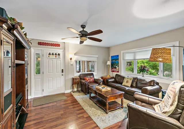 Photo 4 of Single family home for sale at 38 Elm Ave, Fox Lake, IL 60020 | MLS# 12743821 | Listing updated on 2026-09-14