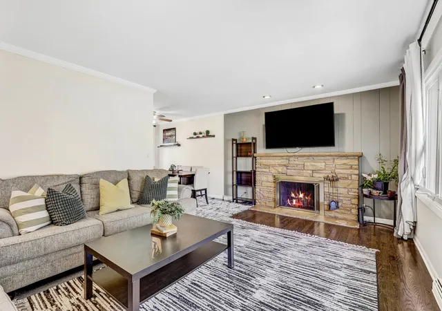 Photo 2 of Single family home for sale at 2023 Cedar St, Des Plaines, IL 60018 | MLS# 12743998 | Listing updated on 2026-09-22