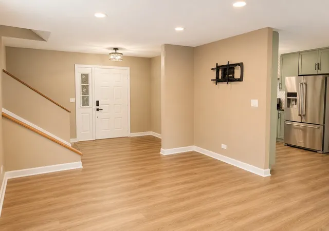 Photo 3 of Single family home for sale at 1037 Ridgewood Dr, Bolingbrook, IL 60440 | MLS# 12744029 | Listing updated on 2026-09-22
