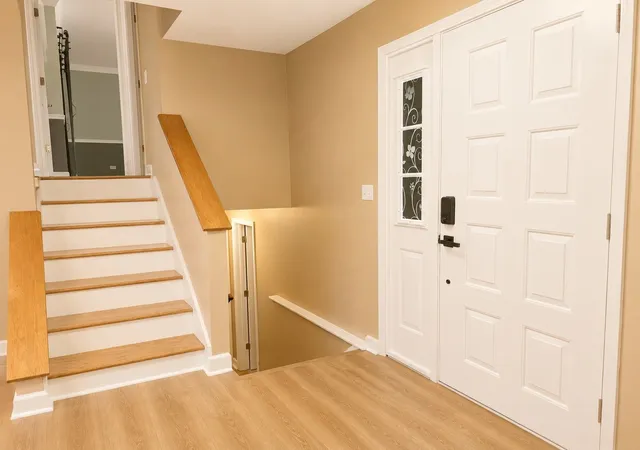 Photo 4 of Single family home for sale at 1037 Ridgewood Dr, Bolingbrook, IL 60440 | MLS# 12744029 | Listing updated on 2026-09-22