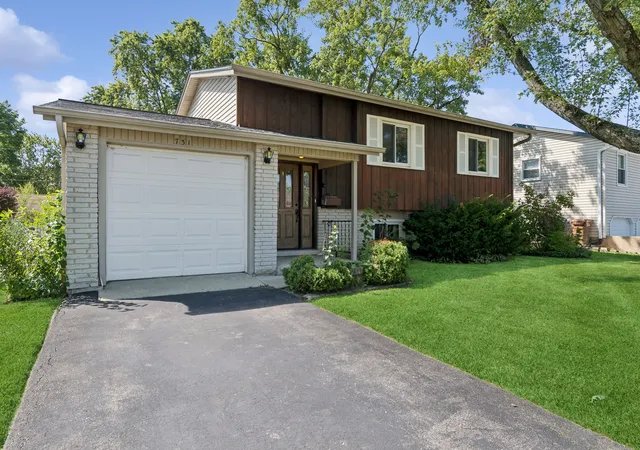 Photo 1 of Single family home for sale at 731 Nolan Ave, Glendale Heights, IL 60139 | MLS# 12744139 | Listing updated on 2026-09-16