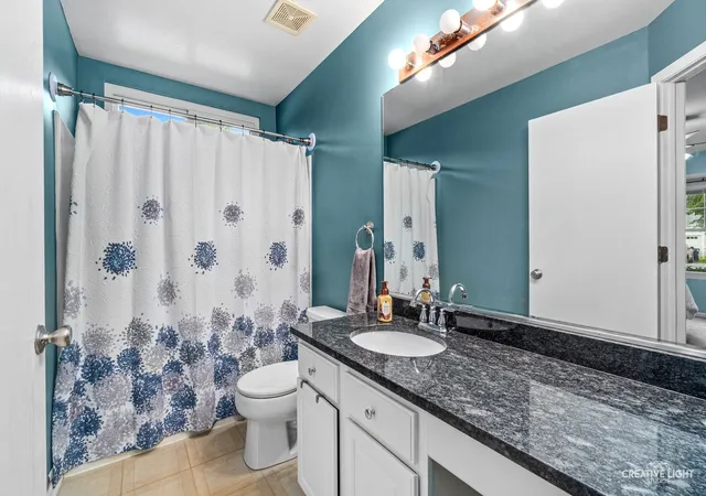 Photo 4 of Single family home for sale at 2377 Coral Cvs, Elgin, IL 60123 | MLS# 12744153 | Listing updated on 2026-09-14