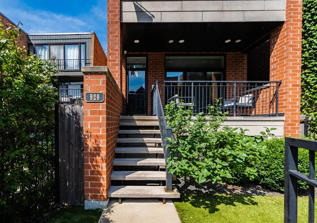 Photo 1 of Condo for sale at 920 W Wrightwood Ave #2, Chicago, IL 60614 | MLS# 12744259 | Listing updated on 2026-09-23