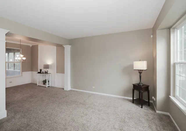 Photo 3 of Single family home for sale at 1112 Spinnaker St, Elgin, IL 60123 | MLS# 12744269 | Listing updated on 2026-09-29