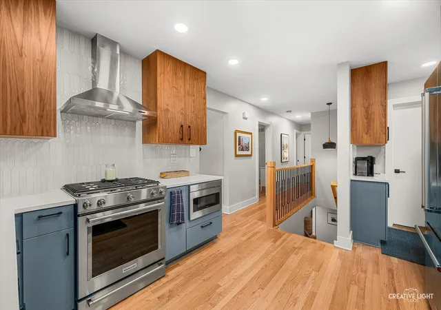 Photo 3 of Single family home for sale at 516 S Sleight St, Naperville, IL 60540 | MLS# 12744270 | Listing updated on 2026-09-18