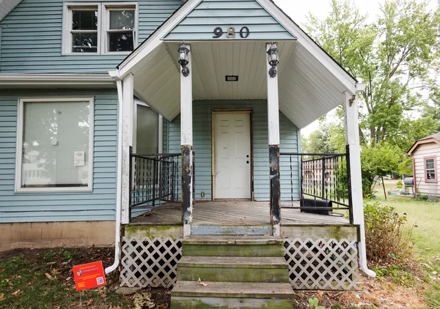 Photo 3 of Single family home for sale at 980 S 6th Avenue, Kankakee, IL 60901 | MLS# 12744286 | Listing updated on 2026-09-18