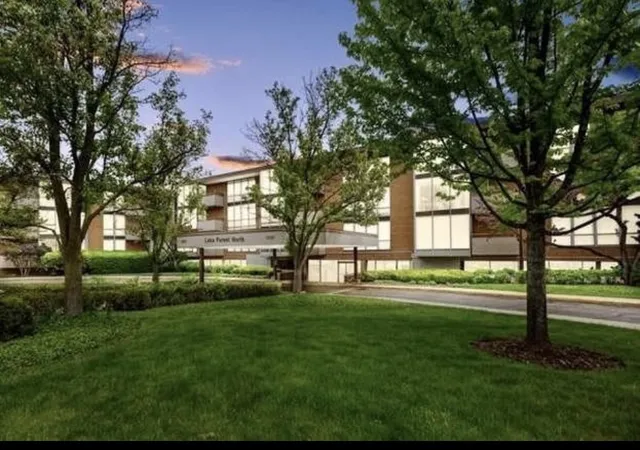 Condo for sale at 1301 N Western Ave #237, Lake Forest, IL 60045 | MLS# 12744302 | Listing updated on 2026-10-03