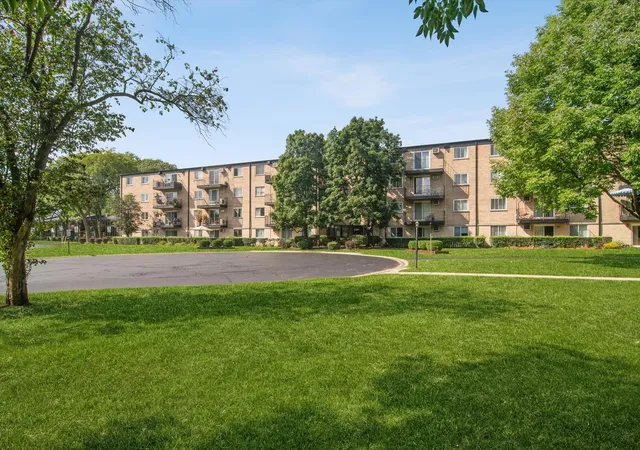 Photo 1 of Condo for sale at 2420 E Brandenberry Ct #1L, Arlington Heights, IL 60004 | MLS# 12744331 | Listing updated on 2026-09-05