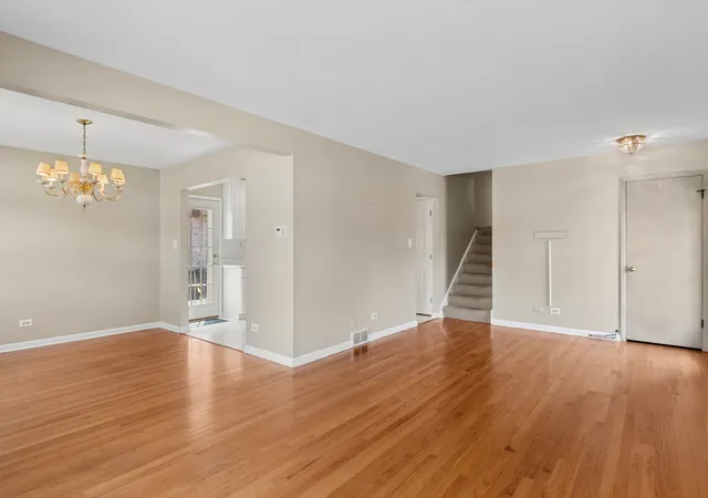 Photo 4 of Single family home for sale at 9352 S 82nd Court, Hickory Hills, IL 60457 | MLS# 12744372 | Listing updated on 2026-10-04