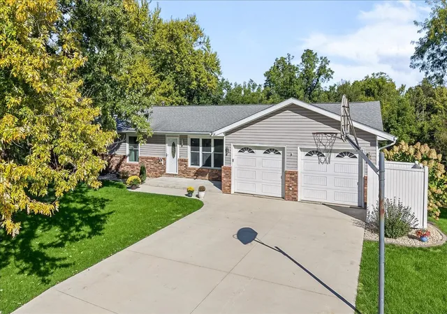 Photo 1 of Single family home for sale at 8978 Mill Crk Rd, Bloomington, IL 61705 | MLS# 12744435 | Listing updated on 2026-10-27