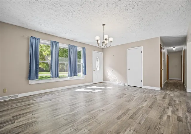 Photo 4 of Single family home for sale at 8978 Mill Crk Rd, Bloomington, IL 61705 | MLS# 12744435 | Listing updated on 2026-10-27
