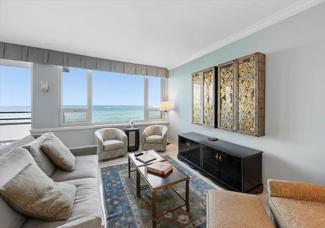 Listing Photo 4 - Condo for sale in building located at 1300 N Lake Shore Dr, Chicago, IL 60610 - Unit #7C
