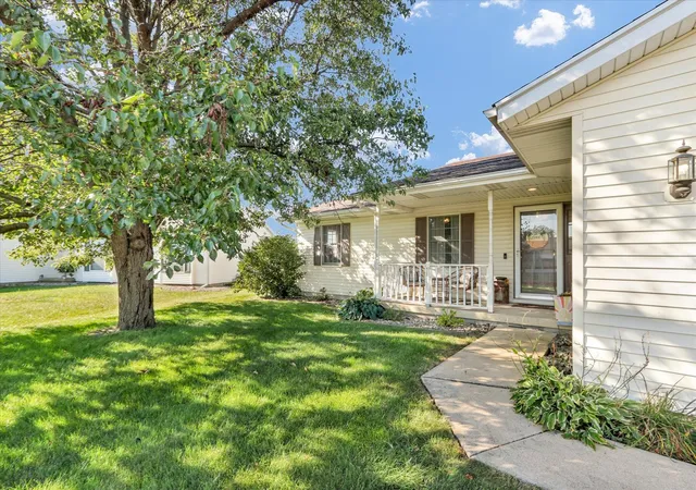 Photo 3 of Single family home for sale at 3311 Old Warson Rd, Champaign, IL 61822 | MLS# 12744488 | Listing updated on 2026-10-07