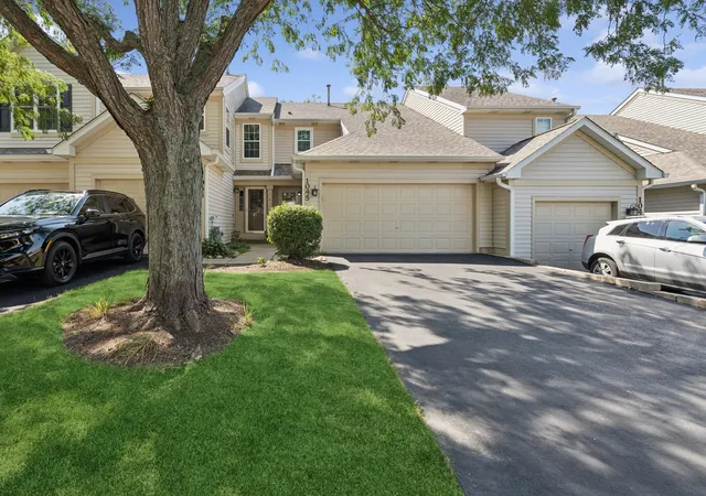 Townhouse for sale at 1045 Horizon Ridge #1045, Lake In The Hills, IL 60156 | MLS# 12744494