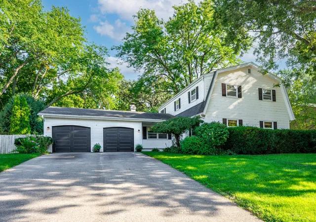 Photo 2 of Single family home for sale at 5555 Roanoke Rd, Rockford, IL 61107 | MLS# 12744527 | Listing updated on 2026-09-06