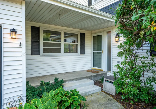 Photo 2 of Single family home for sale at 5555 Roanoke Rd, Rockford, IL 61107 | MLS# 12744527 | Listing updated on 2026-09-06
