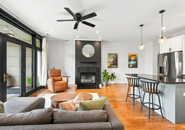 Photo 2 of Condo for sale at 803 N Campbell Ave #1A, Chicago, IL 60622 | MLS# 12744559 | Listing updated on 2026-09-24