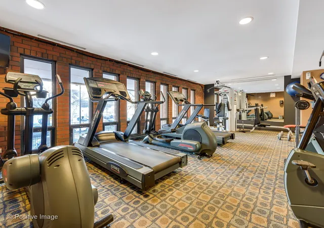 Photo 2 of Condo for sale at 2605 S Indiana Ave #2304, Chicago, IL 60616 | MLS# 12744601 | Listing updated on 2026-09-22