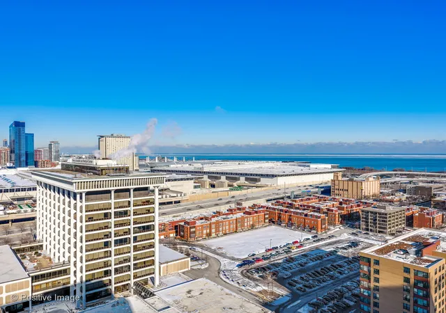 Photo 4 of Condo for sale at 2605 S Indiana Ave #2304, Chicago, IL 60616 | MLS# 12744601 | Listing updated on 2026-09-22