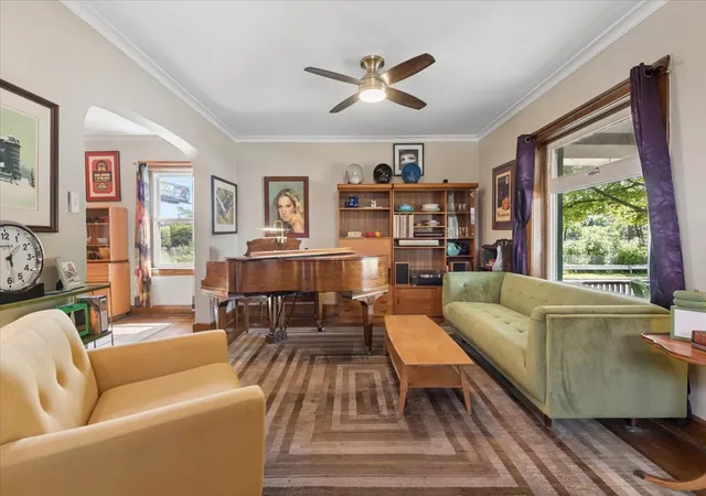Photo 4 of Single family home for sale at 632 Thomas Ave, Forest Park, IL 60130 | MLS# 12744614 | Listing updated on 2026-09-20