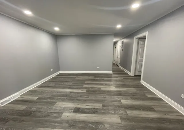 Photo 4 of Single family home for sale at 6425 W 85th Place, Burbank, IL 60459 | MLS# 12744626 | Listing updated on 2026-10-27