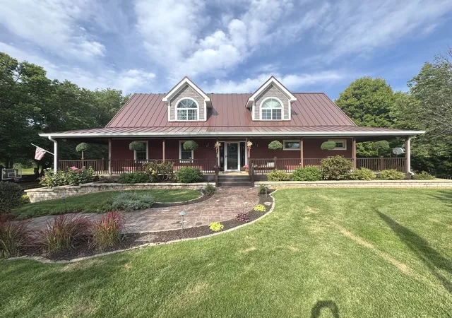 Photo 1 of Single family home for sale at 2220 Sunset View Ln, Kankakee, IL 60901 | MLS# 12744628 | Listing updated on 2026-10-08