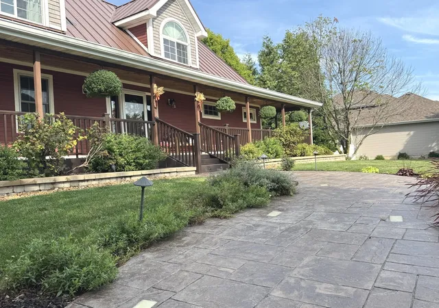 Photo 4 of Single family home for sale at 2220 Sunset View Ln, Kankakee, IL 60901 | MLS# 12744628 | Listing updated on 2026-10-08