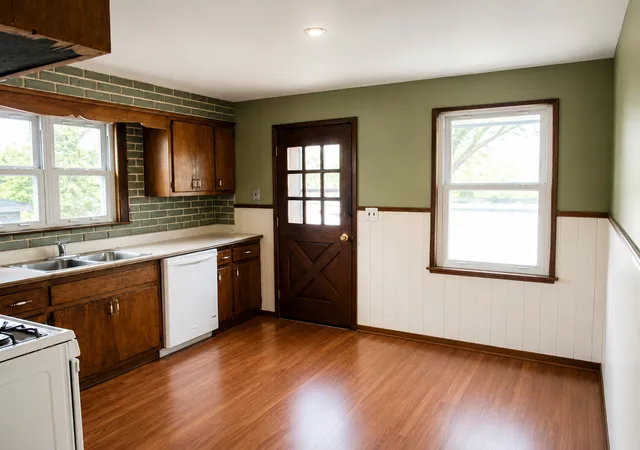 Photo 2 of Single family home for sale at 786 N Van Auken St, Elmhurst, IL 60126 | MLS# 12744658 | Listing updated on 2026-09-06