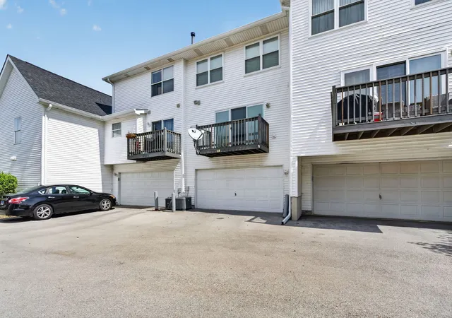 Photo 30 of Townhouse for sale at 17456 Teton Cir, Lockport, IL 60441 | MLS# 12744683 | Listing updated on 2026-09-15