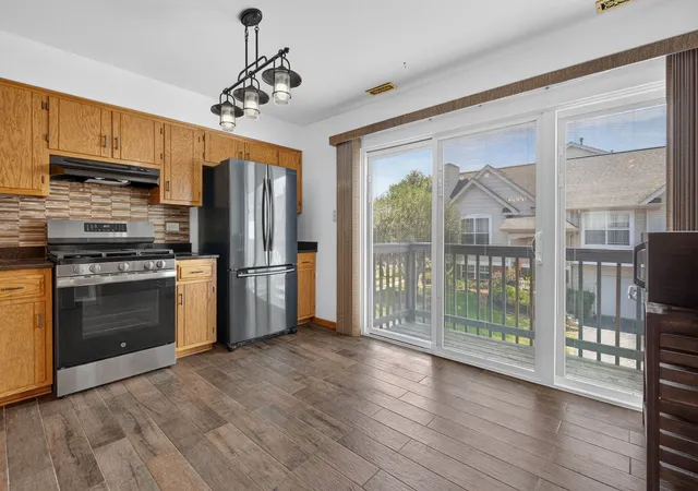 Photo 3 of Townhouse for sale at 17456 Teton Cir, Lockport, IL 60441 | MLS# 12744683 | Listing updated on 2026-09-15