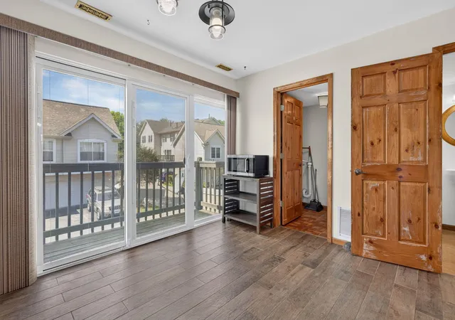 Photo 4 of Townhouse for sale at 17456 Teton Cir, Lockport, IL 60441 | MLS# 12744683 | Listing updated on 2026-09-15