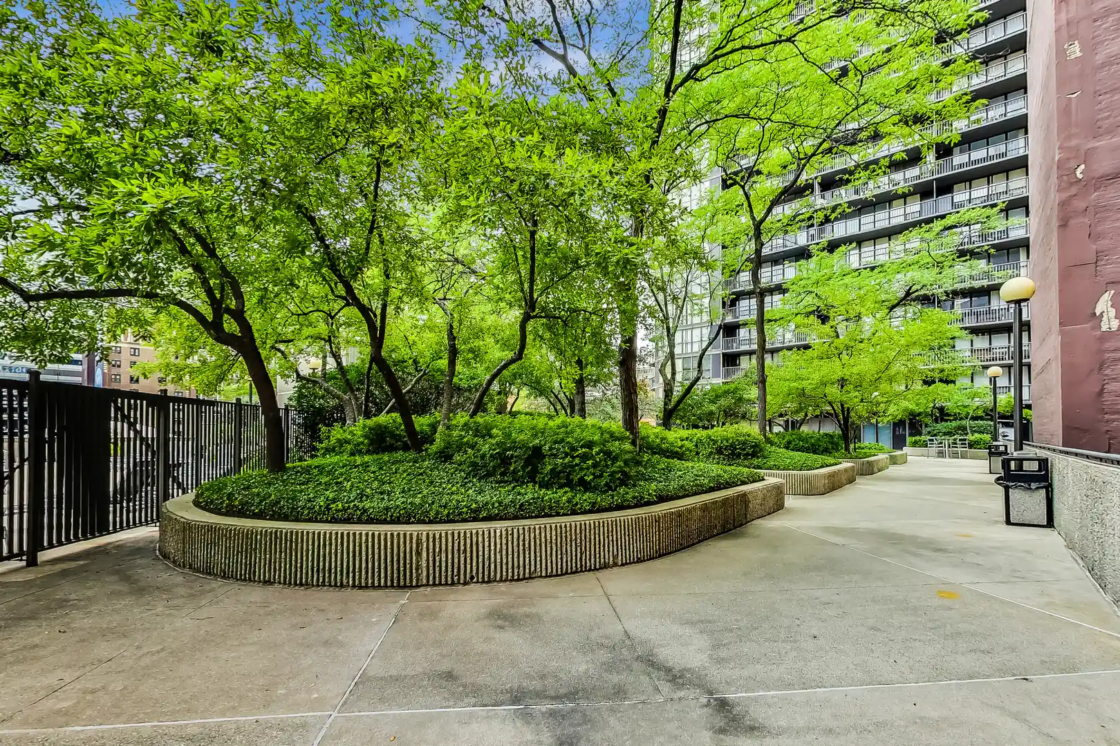 Listing Photo 43 - Condo for sale in 10 E Ontario St located at 10 E Ontario St, Chicago, IL 60611 - Unit #1303