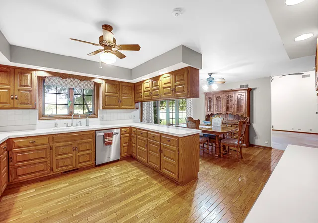 Photo 3 of Single family home for sale at 873 Damico Dr, Chicago Heights, IL 60411 | MLS# 12744711 | Listing updated on 2026-09-07