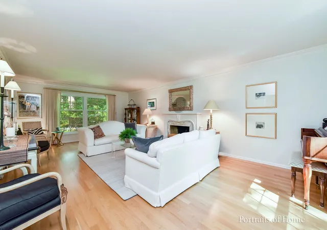 Photo 3 of Single family home for sale at 34 Sheffield Ln, Oak Brook, IL 60523 | MLS# 12744841 | Listing updated on 2026-09-27