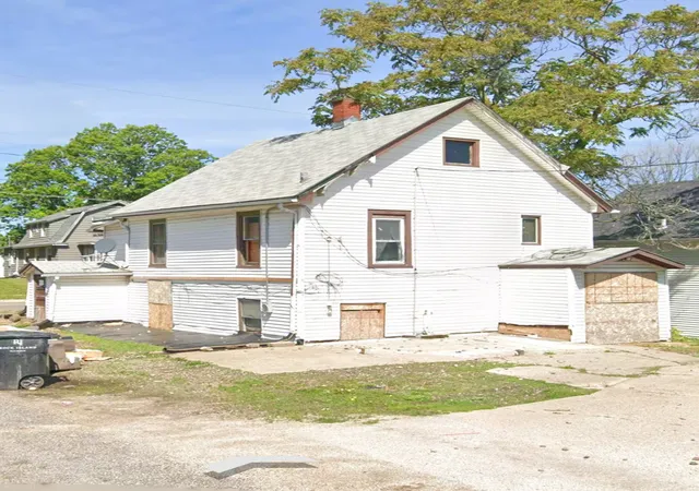 Photo 2 of Single family home for sale at 1605 44th Street, Rock Island, IL 61201 | MLS# 12744859 | Listing updated on 2026-09-06
