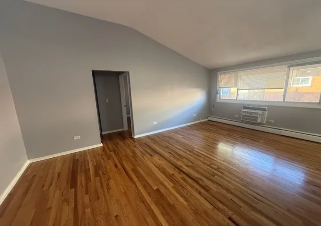 Photo 2 of Condo for sale at 1626 W Estes Ave #3C, Chicago, IL 60626 | MLS# 12744926 | Listing updated on 2026-10-22