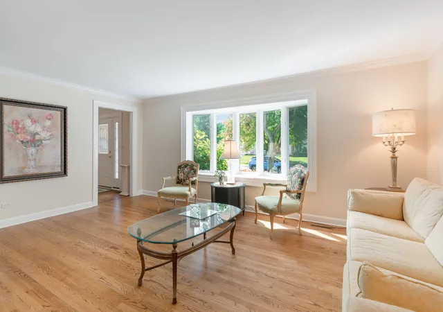 Photo 2 of Single family home for sale at 1514 Allen Ln, St. Charles, IL 60174 | MLS# 12744963 | Listing updated on 2026-09-14