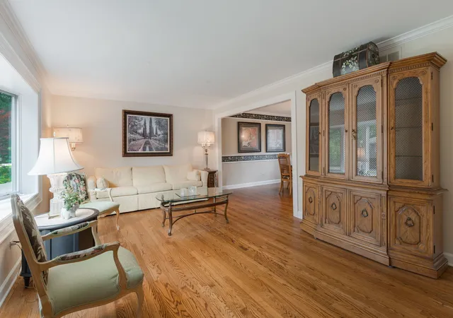 Photo 3 of Single family home for sale at 1514 Allen Ln, St. Charles, IL 60174 | MLS# 12744963 | Listing updated on 2026-09-14