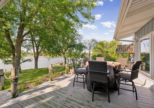 Photo 2 of Single family home for sale at 1612 Lakeview Dr, Loda, IL 60948 | MLS# 12745038 | Listing updated on 2026-09-23