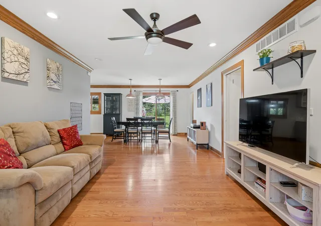 Photo 2 of Single family home for sale at 956 Bryn Mawr Ave, Bartlett, IL 60103 | MLS# 12745049 | Listing updated on 2026-10-03